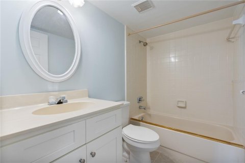 Condo in Ormond Beach, Florida, 2 bedrooms  № 1539922 - photo 17