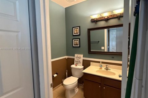 Купить таунхаус в Окленд-Парк, Флорида 3 спальни, 140.65м2, № 1989911 - фото 12