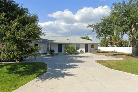 Apartment in Englewood, Florida 2 bedrooms, 75.07 sq.m. № 2131419
