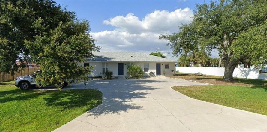 Appartement à Englewood, Floride 2 chambres, 75.07 m2 № 2131419