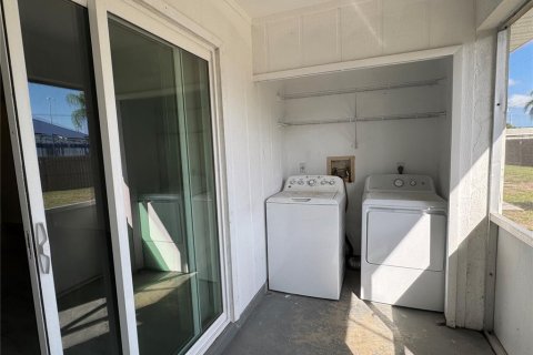 Appartement à louer à Englewood, Floride: 2 chambres, 75.07 m2 № 2131419 - photo 15