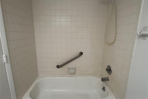 Appartement à louer à Englewood, Floride: 2 chambres, 75.07 m2 № 2131419 - photo 11