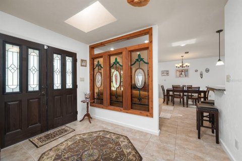 House in Gainesville, Florida 3 bedrooms, 263.84 sq.m. № 1827327 - photo 9