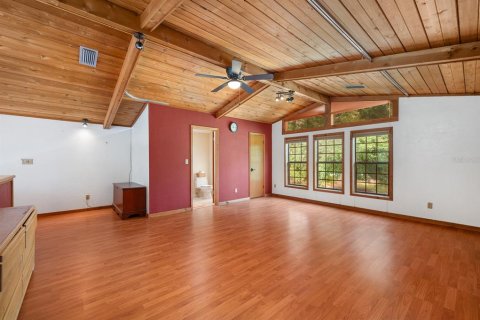 House in Gainesville, Florida 3 bedrooms, 263.84 sq.m. № 1827327 - photo 25