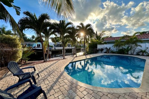 House in Fort Lauderdale, Florida 3 bedrooms, 147.71 sq.m. № 1994203 - photo 29