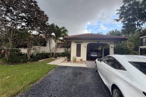 House in Boca Raton, Florida 2 bedrooms, 141.21 sq.m. № 1877672 - photo 3