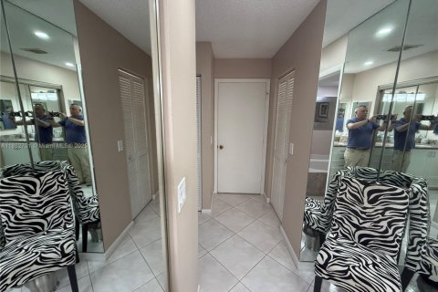 House in Boca Raton, Florida 2 bedrooms, 141.21 sq.m. № 1877672 - photo 16