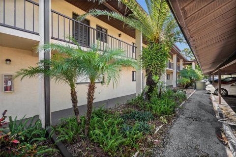 Apartment in Sarasota, Florida 2 bedrooms, 99.03 sq.m. № 749446 - photo 24