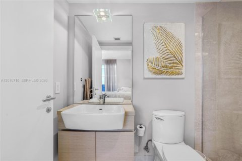 Condominio en venta en Miami, Florida, 2 dormitorios, 142.98 m2 № 2076641 - foto 22