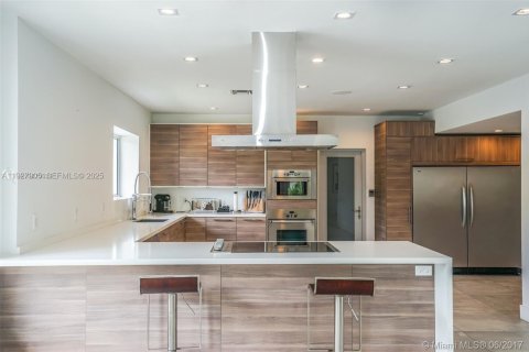 Villa ou maison à vendre à Miami Beach, Floride: 5 chambres, 394.65 m2 № 1987310 - photo 20