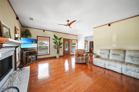 House in Punta Gorda, Florida 4 bedrooms, 199.37 sq.m. № 1916595 - photo 10