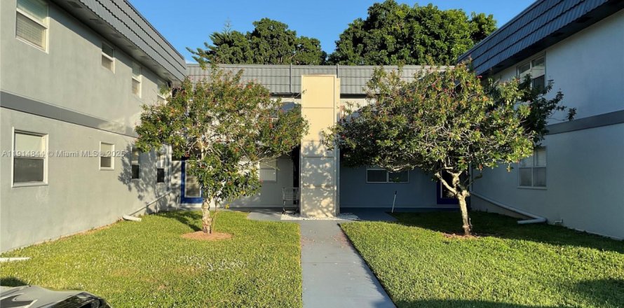 Condo à Delray Beach, Floride, 2 chambres  № 1970518