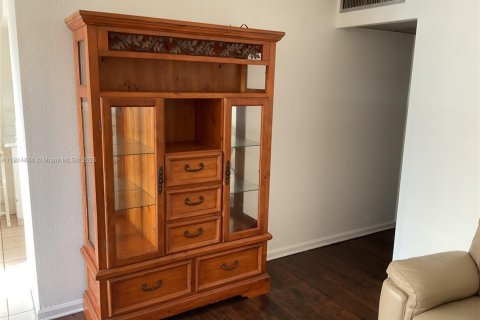 Copropriété à louer à Delray Beach, Floride: 2 chambres, 81.75 m2 № 1970518 - photo 6