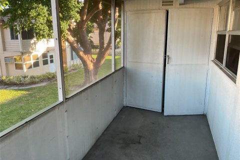 Copropriété à louer à Delray Beach, Floride: 2 chambres, 81.75 m2 № 1970518 - photo 22