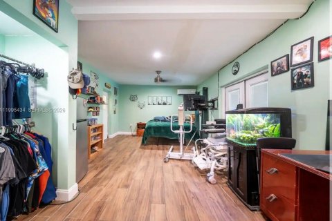 Купить виллу или дом в Дейви, Флорида 5 спален, 180.79м2, № 2063763 - фото 18