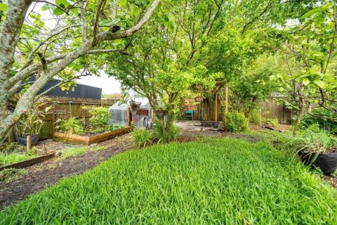 Купить виллу или дом в Дейви, Флорида 5 спален, 180.79м2, № 2063763 - фото 30