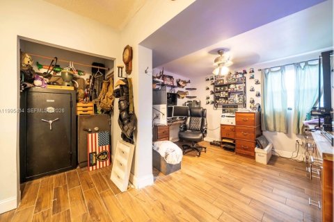 Купить виллу или дом в Дейви, Флорида 5 спален, 180.79м2, № 2063763 - фото 13