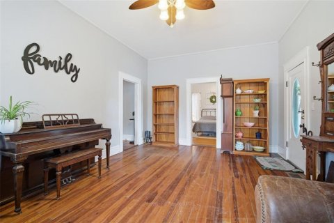 Casa en venta en Plant City, Florida, 3 dormitorios, 243.87 m2 № 2103478 - foto 12