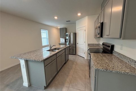 Casa en alquiler en Davenport, Florida, 4 dormitorios, 154.68 m2 № 1910407 - foto 8