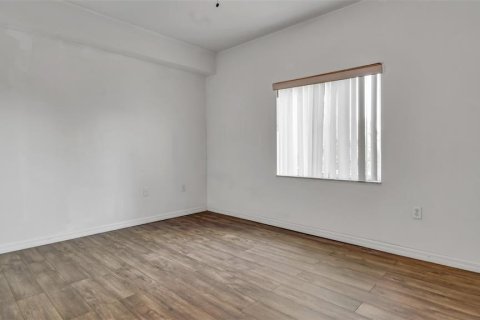 Condo in Riverview, Florida, 3 bedrooms  № 1909144 - photo 19