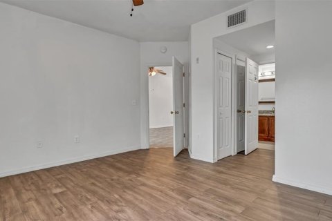 Condo in Riverview, Florida, 3 bedrooms  № 1909144 - photo 20