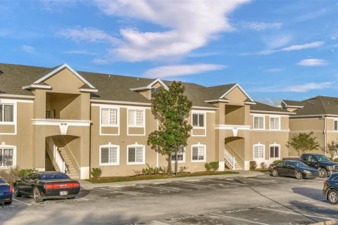 Condo in Riverview, Florida, 3 bedrooms  № 1909144 - photo 1