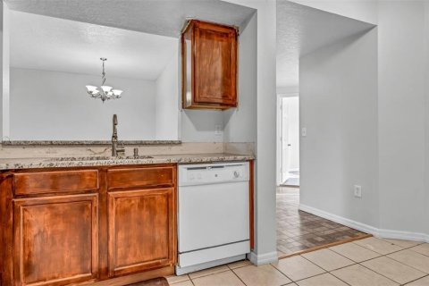 Condo in Riverview, Florida, 3 bedrooms  № 1909144 - photo 10