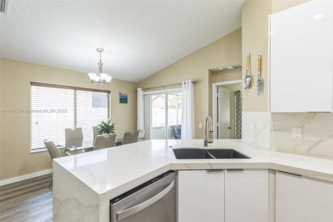 Casa en venta en Weston, Florida, 3 dormitorios, 127.09 m2 № 1845543 - foto 12