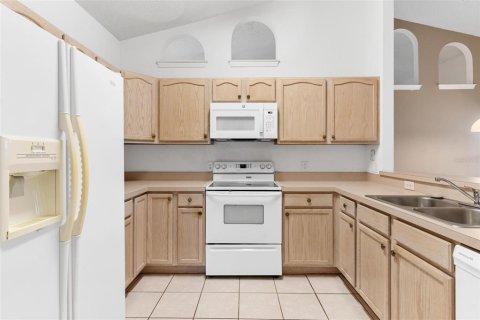 House in Eustis, Florida 4 bedrooms, 167.13 sq.m. № 1832670 - photo 21