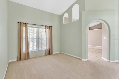 House in Eustis, Florida 4 bedrooms, 167.13 sq.m. № 1832670 - photo 9