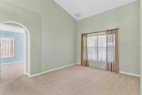 House in Eustis, Florida 4 bedrooms, 167.13 sq.m. № 1832670 - photo 10