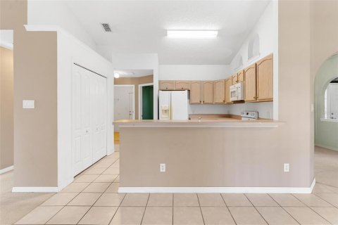House in Eustis, Florida 4 bedrooms, 167.13 sq.m. № 1832670 - photo 18