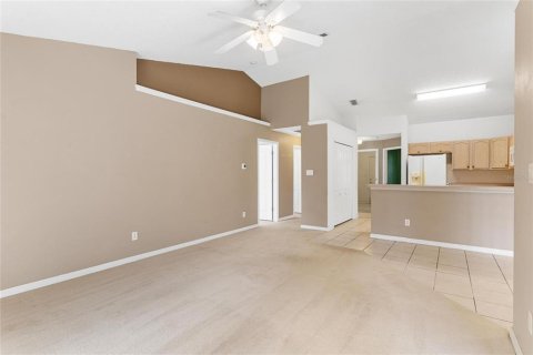 House in Eustis, Florida 4 bedrooms, 167.13 sq.m. № 1832670 - photo 17