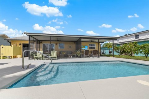 Casa en venta en Hernando Beach, Florida, 2 dormitorios, 77.29 m2 № 1914251 - foto 1