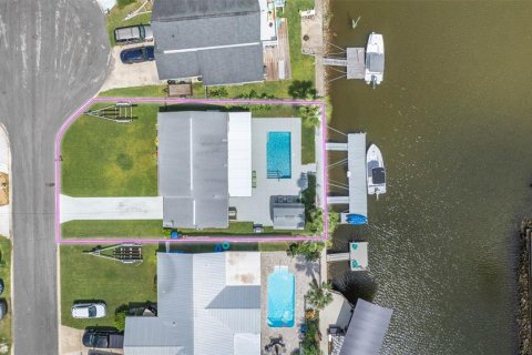 Casa en venta en Hernando Beach, Florida, 2 dormitorios, 77.29 m2 № 1914251 - foto 4