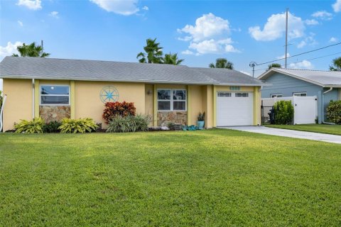 Casa en venta en Hernando Beach, Florida, 2 dormitorios, 77.29 m2 № 1914251 - foto 2