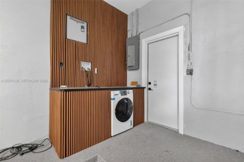 House in North Miami Beach, Florida 2 bedrooms, 127.83 sq.m. № 2244162 - photo 26