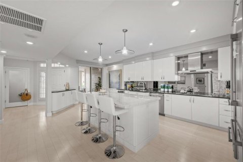 Copropriété à vendre à Sarasota, Floride: 2 chambres, 189.71 m2 № 2100904 - photo 16