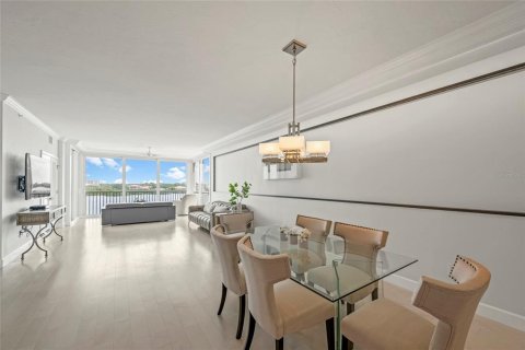 Copropriété à vendre à Sarasota, Floride: 2 chambres, 189.71 m2 № 2100904 - photo 19