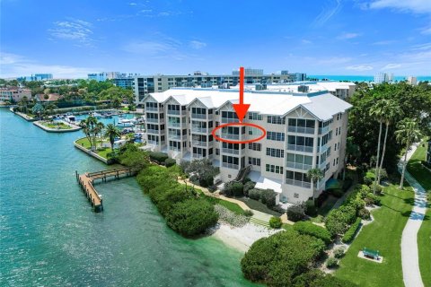 Copropriété à vendre à Sarasota, Floride: 2 chambres, 189.71 m2 № 2100904 - photo 2