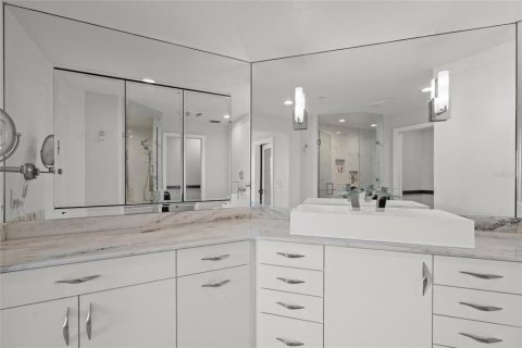 Copropriété à vendre à Sarasota, Floride: 2 chambres, 189.71 m2 № 2100904 - photo 26