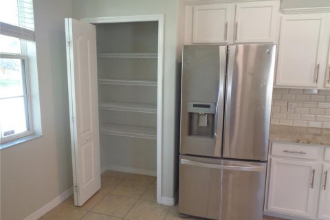 House in Orlando, Florida 3 bedrooms, 155.15 sq.m. № 1765987 - photo 12