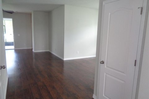 House in Orlando, Florida 3 bedrooms, 155.15 sq.m. № 1765987 - photo 3