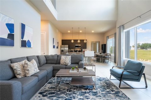 Condo in Four Corners, Florida, 5 bedrooms № 2232031 - photo 10