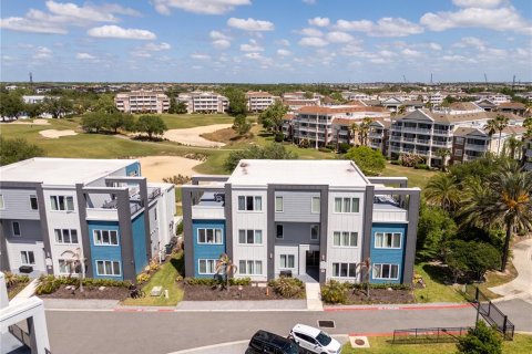 Condo in Four Corners, Florida, 5 bedrooms № 2232031 - photo 2