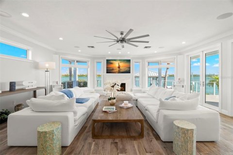 Villa ou maison à vendre à Clearwater, Floride: 5 chambres, 469.25 m2 № 1900495 - photo 11