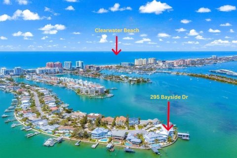 Villa ou maison à vendre à Clearwater, Floride: 5 chambres, 469.25 m2 № 1900495 - photo 1