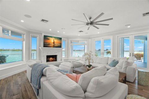 Villa ou maison à vendre à Clearwater, Floride: 5 chambres, 469.25 m2 № 1900495 - photo 12