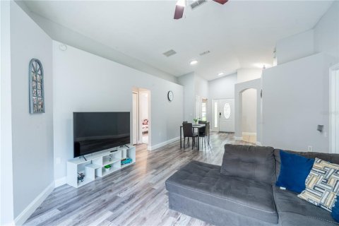 House in Orlando, Florida 3 bedrooms, 135.27 sq.m. № 1778665 - photo 19