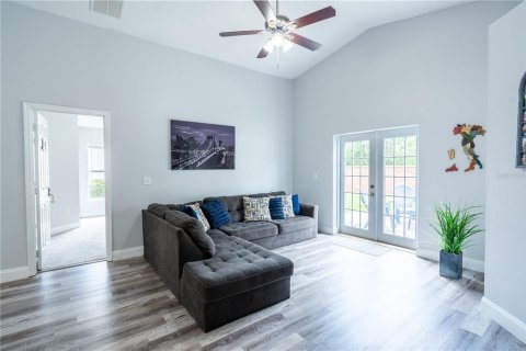 House in Orlando, Florida 3 bedrooms, 135.27 sq.m. № 1778665 - photo 16